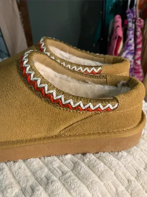 Cushionare Faux-Suede Cozy Slip-On Slippers in Camel with Trim thumbnail 5
