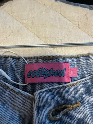 Edikted Denim Shorts Low-Rise thumbnail 3