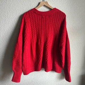 ❤️Old Navy Red Crew Neck Cable Knit Sweater thumbnail 4