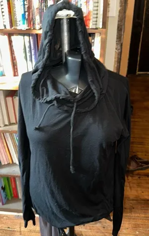 Fabletics Athleisure lightweight sporty black L hoodie thumbnail 1