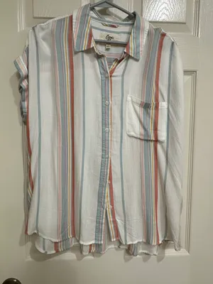 Super Soft No Ironing Summer Top. Multiple Size L thumbnail 1