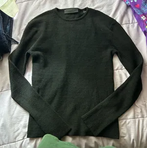 Fear of God Essentials WAFFLE FITTED LONG SLEEVE SWEATER thumbnail 1