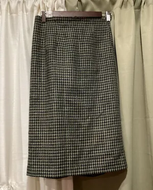 Classic Houndstooth Skirt Black Size 20W thumbnail 1