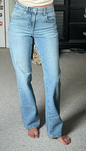 Garage 90s Straight Jeans thumbnail 1
