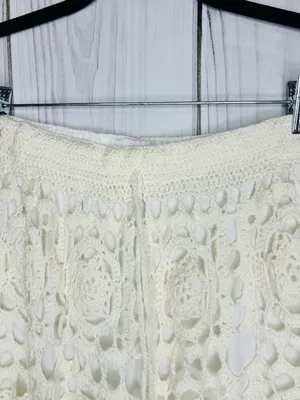 Umgee USA Women’s Crochet Lace Shorts Ivory Size M Boho Festival Drawstring thumbnail 2