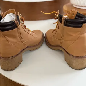Tan Lace thumbnail 6