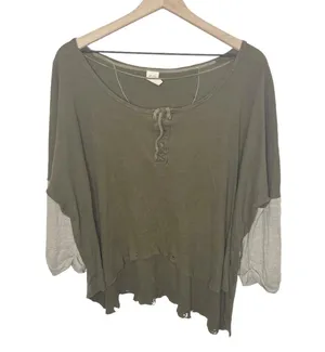 FREE PEOPLE Women's Small Star Oversized Henley Top Army Green Boho Distressed thumbnail 2