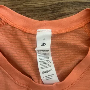 Lululemon Swiftly Tech Long Sleeve Shirt 2.0 Race Length thumbnail 3