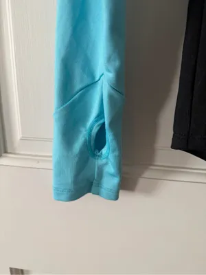 PINK Victoria's Secret Turquoise Blue Ultimate T‑Shirt Size Small thumbnail 2