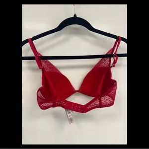 Victoria's Secret Incredible by VS Padded‎ Plunge Bra Red Size 32D thumbnail 2