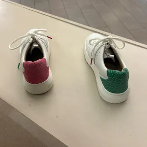 Sneakers White Leather Women's Sneakers with Green Heel Accent 6 by Vionic thumbnail 4