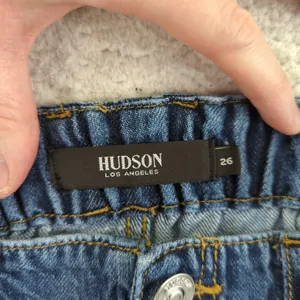 Hudson Jeans Remi Straight Leg High Waisted Elastic Waist Denim Pants Size 26‎ thumbnail 3