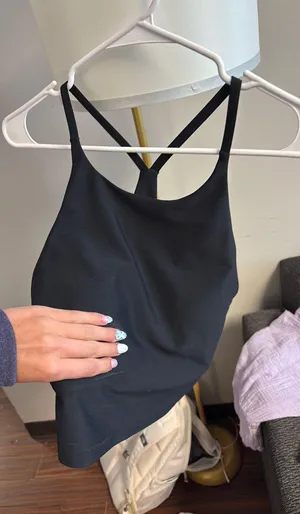 Old Navy Top Tank thumbnail 1