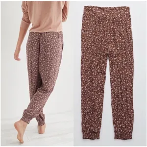 AERIE Homebody‎ Jogger Pant In Mauve Floral size XS thumbnail 2
