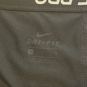 Nike Pro Shorts Womens L Black Athleisure Dri-FIT Compression Spandex 3 Inch thumbnail 5