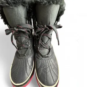 Sorel Women’s Tivoli II Boot (Black/Pink Size 9. thumbnail 7