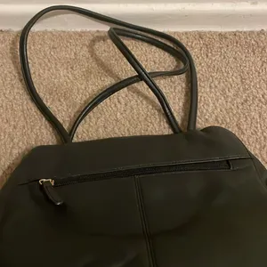 Giani  Bernini bag
Size 12*9 thumbnail 3