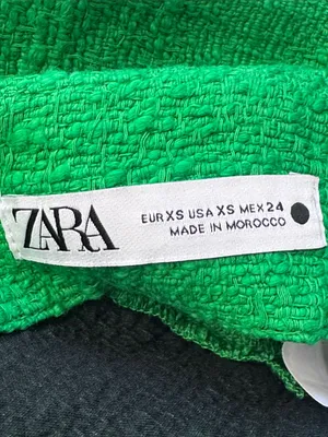 Zara Emerald Green High-Waist Mini Skirt with Gold Buttons thumbnail 6