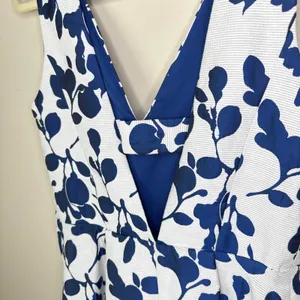 Betsey Johnson Floral Jacquard Dress Size 8 White Blue Metallic Flower‎ Print thumbnail 6