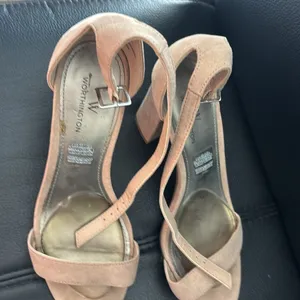Worthington Tan Suede Block Heel Sandals Size 7W thumbnail 3