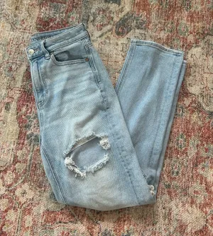 American Eagle Jeans Mom thumbnail 1