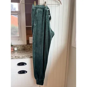 Aerie OFFLINE Women's Dark Green Velour Joggers M Long Drawstring Pockets thumbnail 3