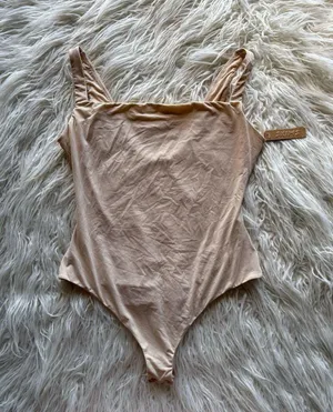 Skims Fits Everybody Square Neck Bodysuit Sand Size Large thumbnail 1
