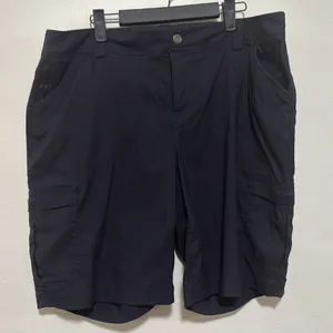 Duluth Dry on the fly 10” cargo black woman plus size 16 shorts thumbnail 2