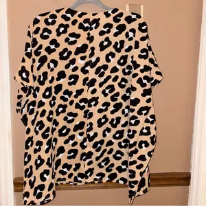 Simply Southern Collection‎ Leo Drape Short Sleeve Blouse Cheetah Print Large thumbnail 2