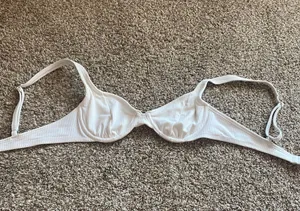 white bikini top Size M thumbnail 1