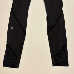 Lululemon High Rise Leggings Womens 4 Black Floral Mesh Velvet Trim W5BGSS thumbnail 4