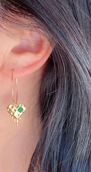Handmade fully gold tone stainless green glass crystal heart chic vintage retro style hoop earrings💚👼 thumbnail 4
