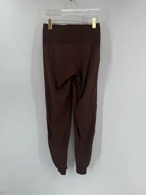 Lululemon‎ Dance Studio Mid-Rise Jogger Full Length
Java size 4 thumbnail 4