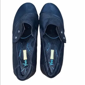 Yuu Phoria Dezary black slip on comfort shoes size 10 wide thumbnail 2