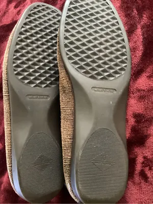 What’s what! Brown Textured Ballet Flats with Bow Accent thumbnail 3