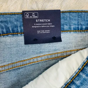 NWT Gap Stretch Light Wash Jean Shorts 3" Short Sz 34 thumbnail 5
