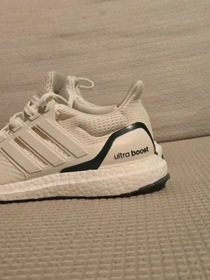 adidas Cream Knit Sneakers with Green Accents thumbnail 14