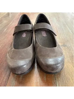 Munro American Brown Suede Mary Jane Flats Women's Size 6 5 thumbnail 3