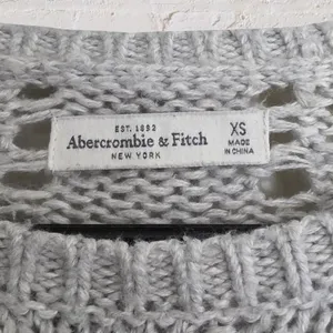Grey Abercrombie & Fitch Women's Open Cable Knit Sweater Size XS thumbnail 2