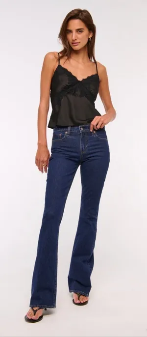 Abercrombie Mid-Rise bootcut Jeans thumbnail 1