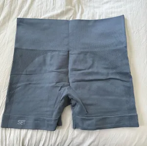 Set Active Biker Shorts Gray thumbnail 1