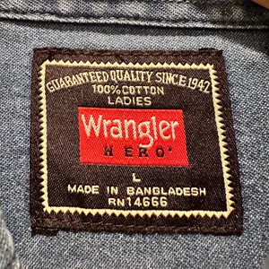 Wrangler Vintage Women's Western Denim Button Down Shirt Large Rodeo‎ Cowgirl thumbnail 4