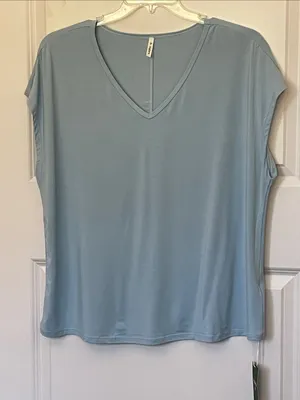 Halara Light Blue V Neck Tee XL Buttery Soft thumbnail 3