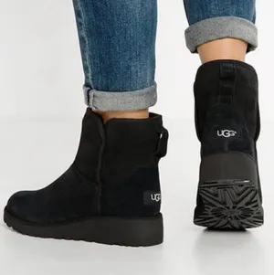 UGG Women's Kristin Boot Black  Size 8 Style 1012497 thumbnail 1