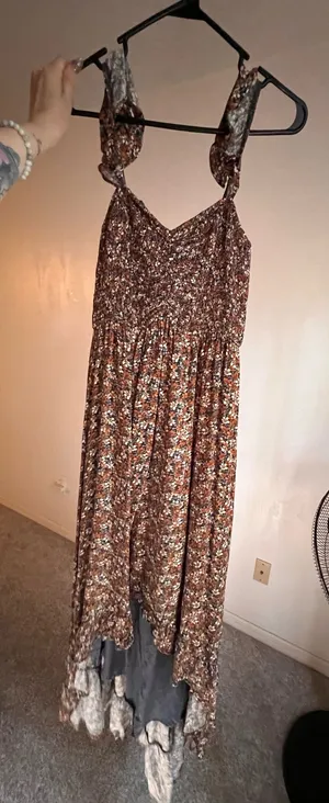 Storia Floral tiered maxi dress with tapered bottom thumbnail 1
