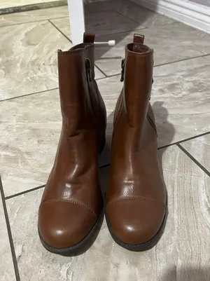 CHAPS Brown Ankle Boots thumbnail 4