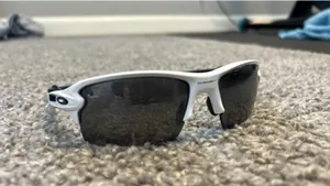 Oakley Sport Sunglasses thumbnail 2