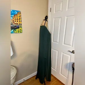 FULL SLEEVE EMERALD GREEN SLIP DRESS SIZE M (necklace sold separately) thumbnail 7