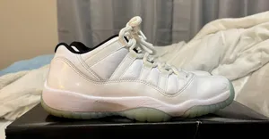 Jordan Air 11 Retro Low (GS) thumbnail 3