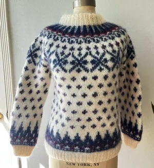 Handmade Vtg. Hand Knit Scandinavian Wool & Mohair Fair Isle Sweater• Sz M/L thumbnail 1